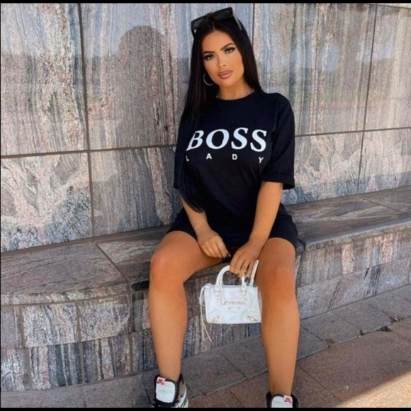 Parisian Black Boss Lady T-shirt Dress. Comfy and Cool perfect for spring. - Picture 6 of 6